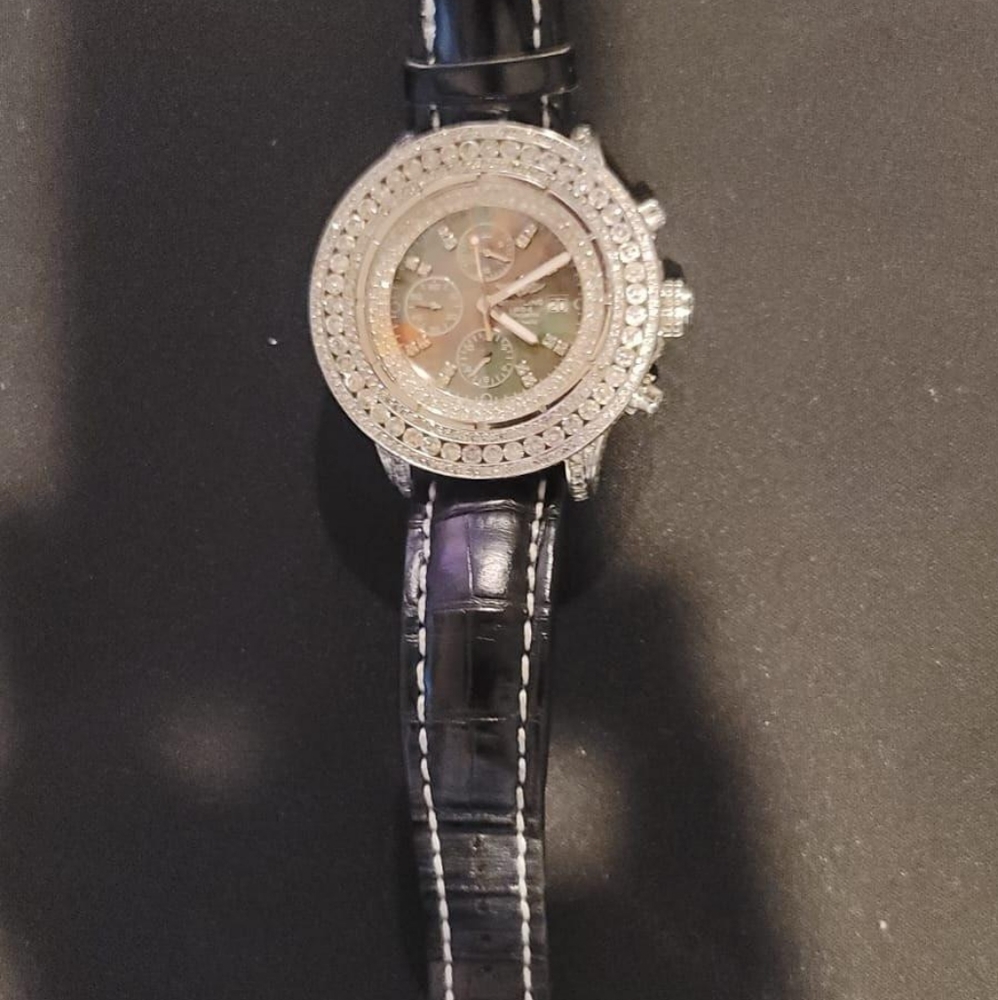Mens Watch - Picture 3 of 7